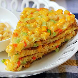 "黄金玉米烙"粒粒香甜可口,清甜酥脆不松散,是早餐也是点心