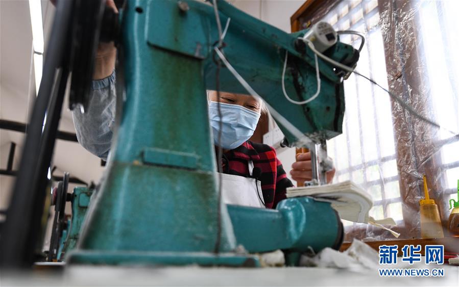 老布鞋走出致富新路子