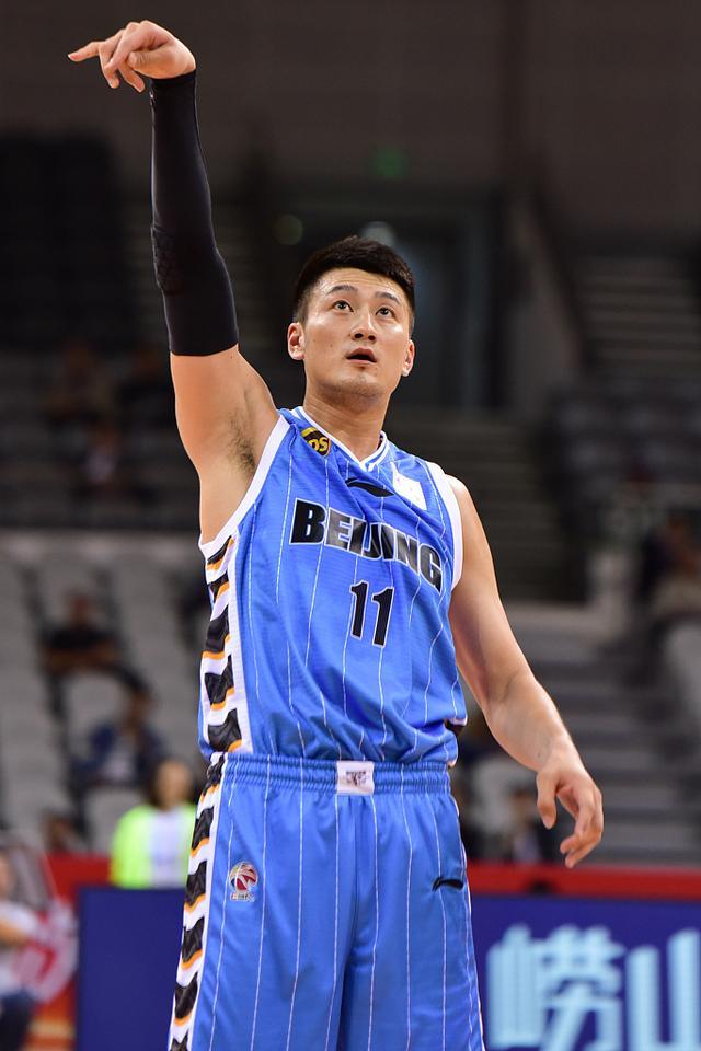 段江鹏山西男篮昔日核心转会离队持续低迷未来能重返巅峰吗