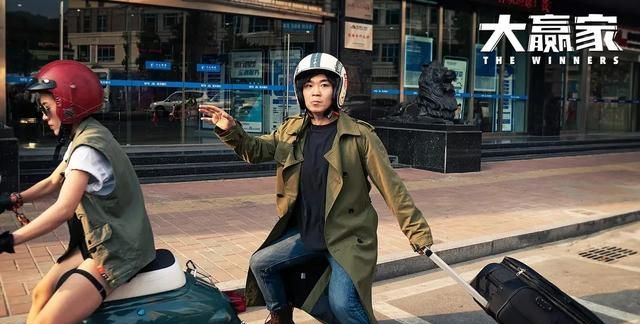 2020最火电影十大排_2020年度十大电影,它们用76亿票房,证明了烂