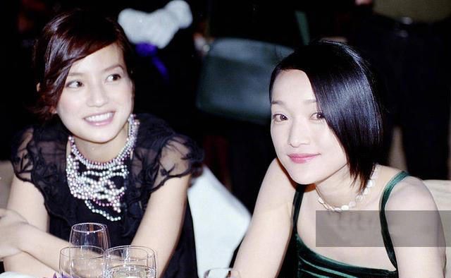 本以为赵薇够惊艳但同框周迅