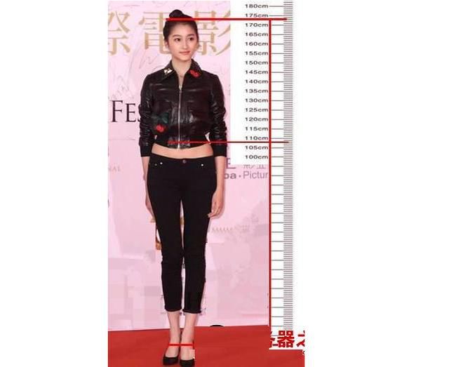 心疼鹿晗关晓彤身高遭质疑跟她合照会碰到金秀贤式尴尬