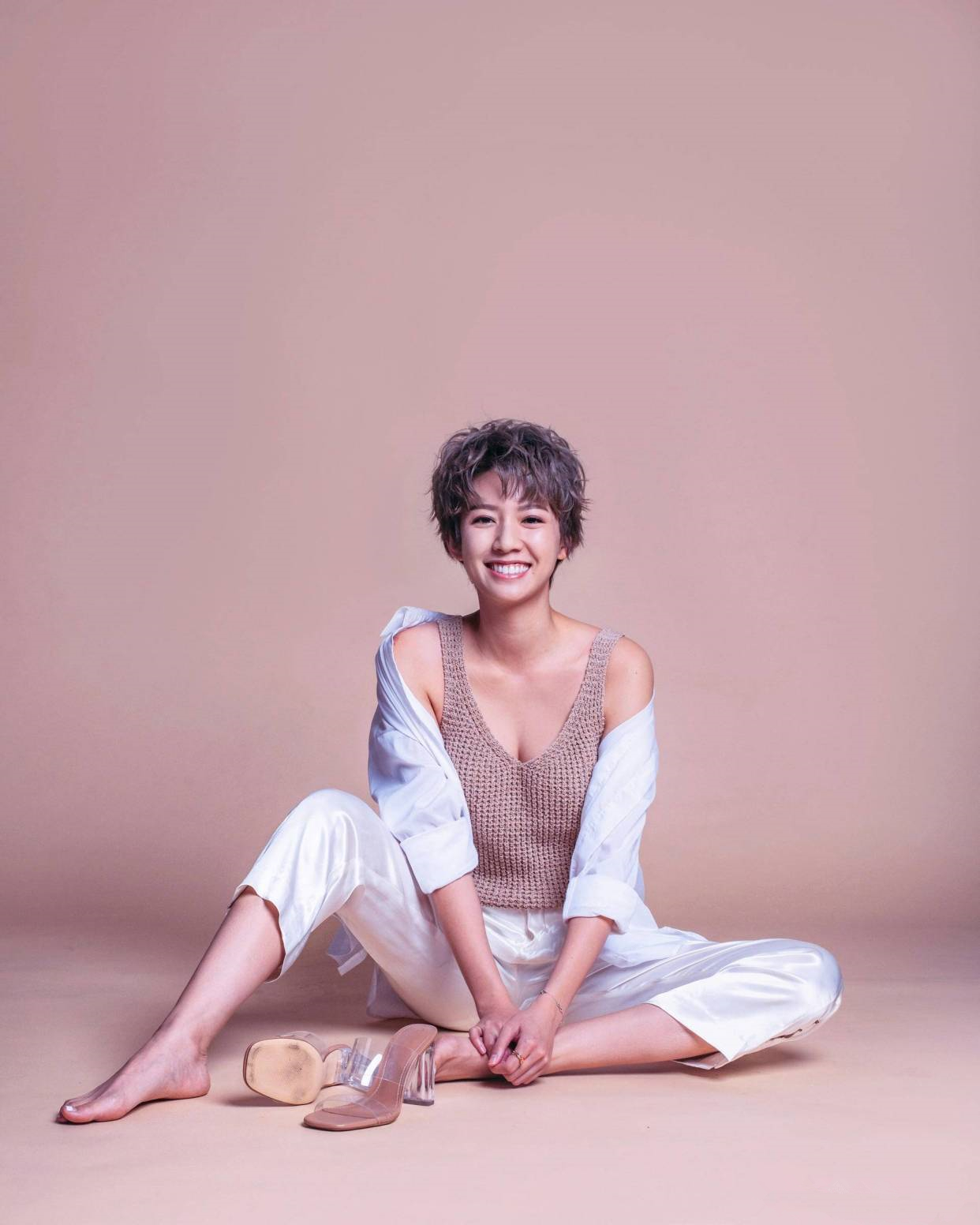 机场特警蔡思贝心里住着一只野兽一直试着喜欢上自己