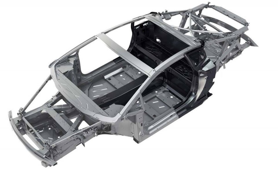 长安汽车第一个碳纤维-铝合金混合结构车身试制下线