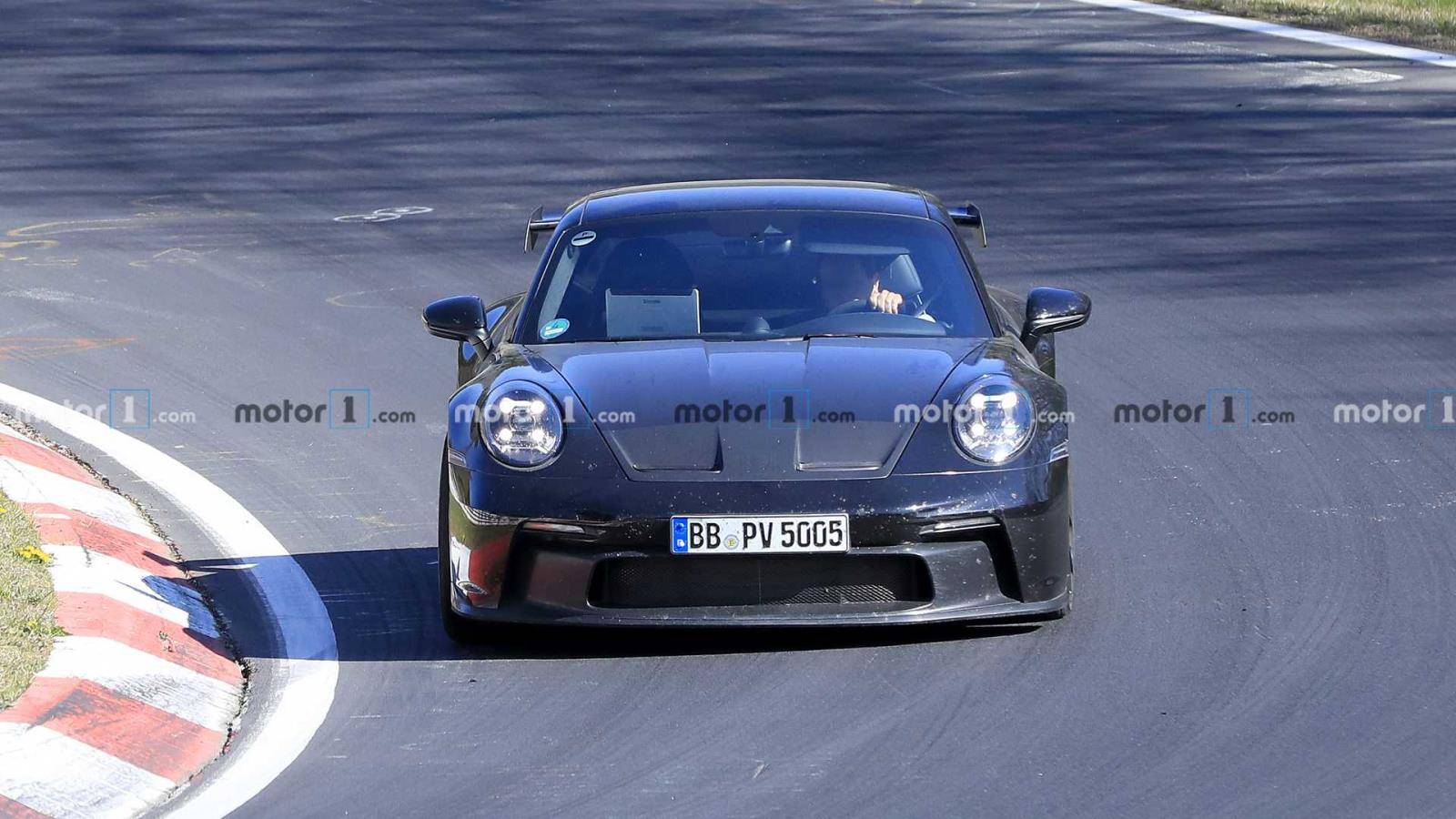 外观凶悍，动力大幅提升 新款911 GT3谍照曝光