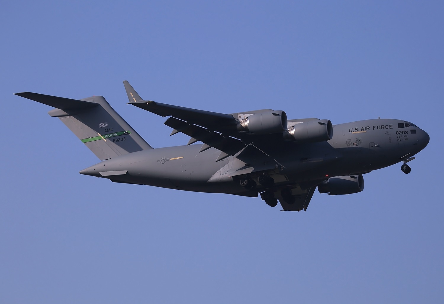 俄军60年代最"豪横"的大型运输机,曾经创造多个飞行世界纪录|军用运输