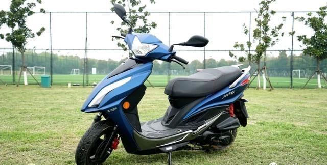 胖虎试驾:2020款城市踏板光阳新动丽 v125