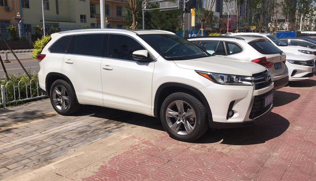 一年卖出98506台，丰田汉兰达到底好在哪里？