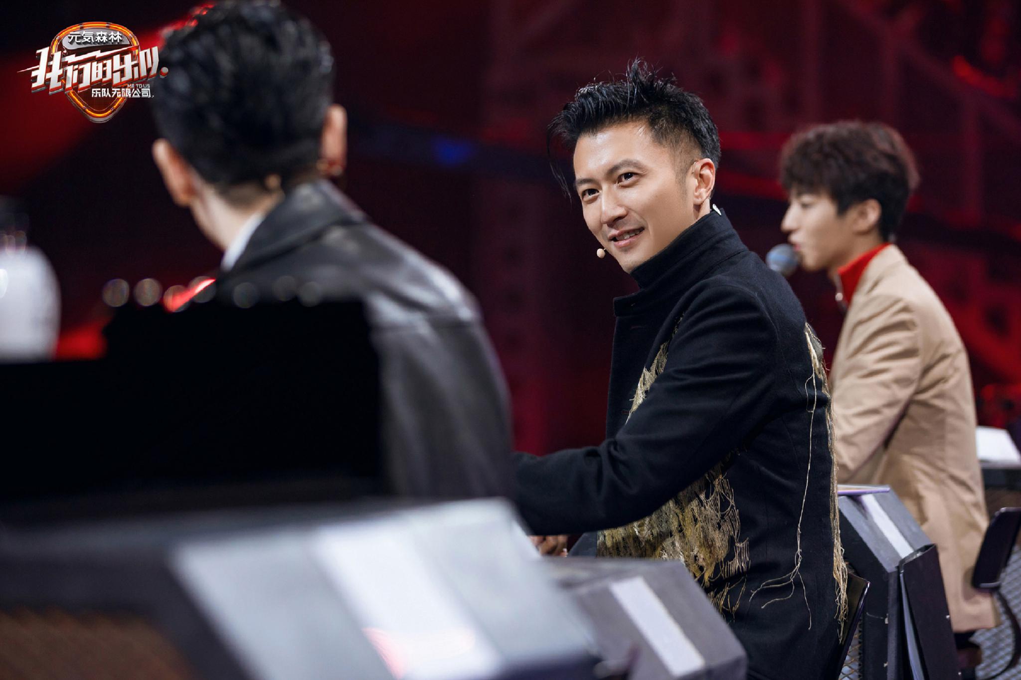 谢霆锋《我们的乐队》透过舞台表演发掘实力乐手