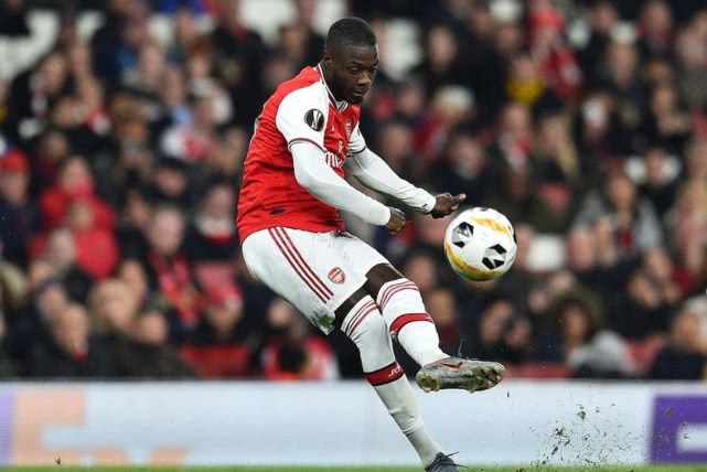 如何看待阿森纳佩佩在本赛季的表现,配得上转会费吗?