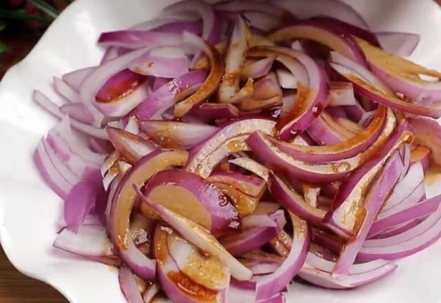 学会凉拌洋葱这个独特做法,饭店买不到,入味又好吃,太解馋了|凉拌|海