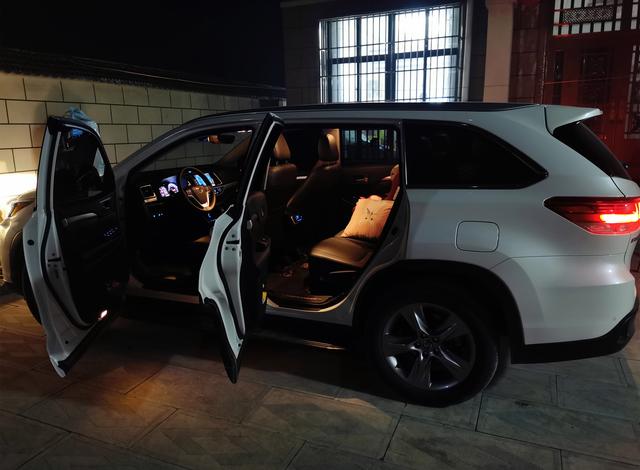 一年卖出98506台，丰田汉兰达到底好在哪里？