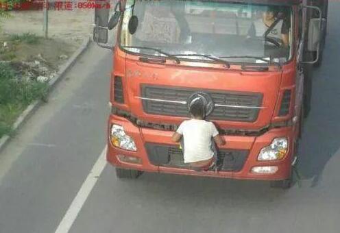 为了遮掩车牌这事，不法车主的脑洞到底有多大？