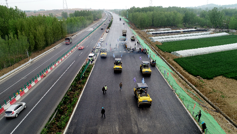 京沪高速改扩建进入沥青路面施工阶段