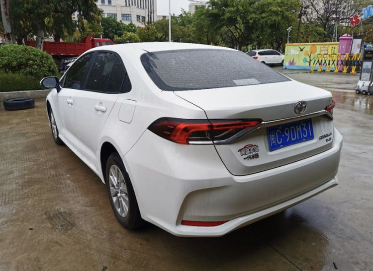 丰田卡罗拉1.2t先锋版,低配车也很实用,这购车价算便宜吗?