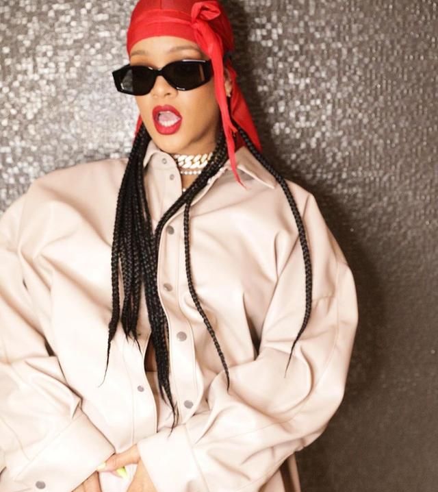 最"不务正业"的流行天后,哈雷娜登杂志封面,唱歌经