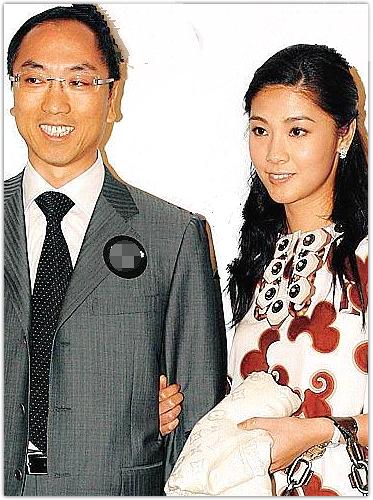 "港姐"颜值滑铁卢时代,佘诗曼,胡杏儿强撑最后的温婉|张嘉儿|港姐