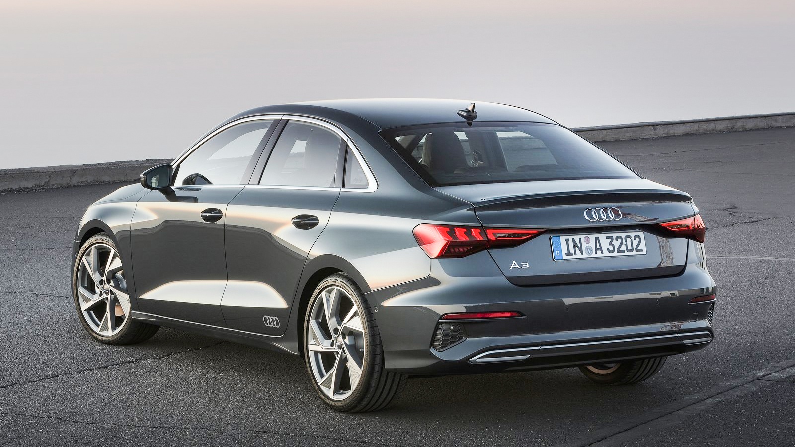 对标1系、A级的最强选手？三厢版全新奥迪A3发布！