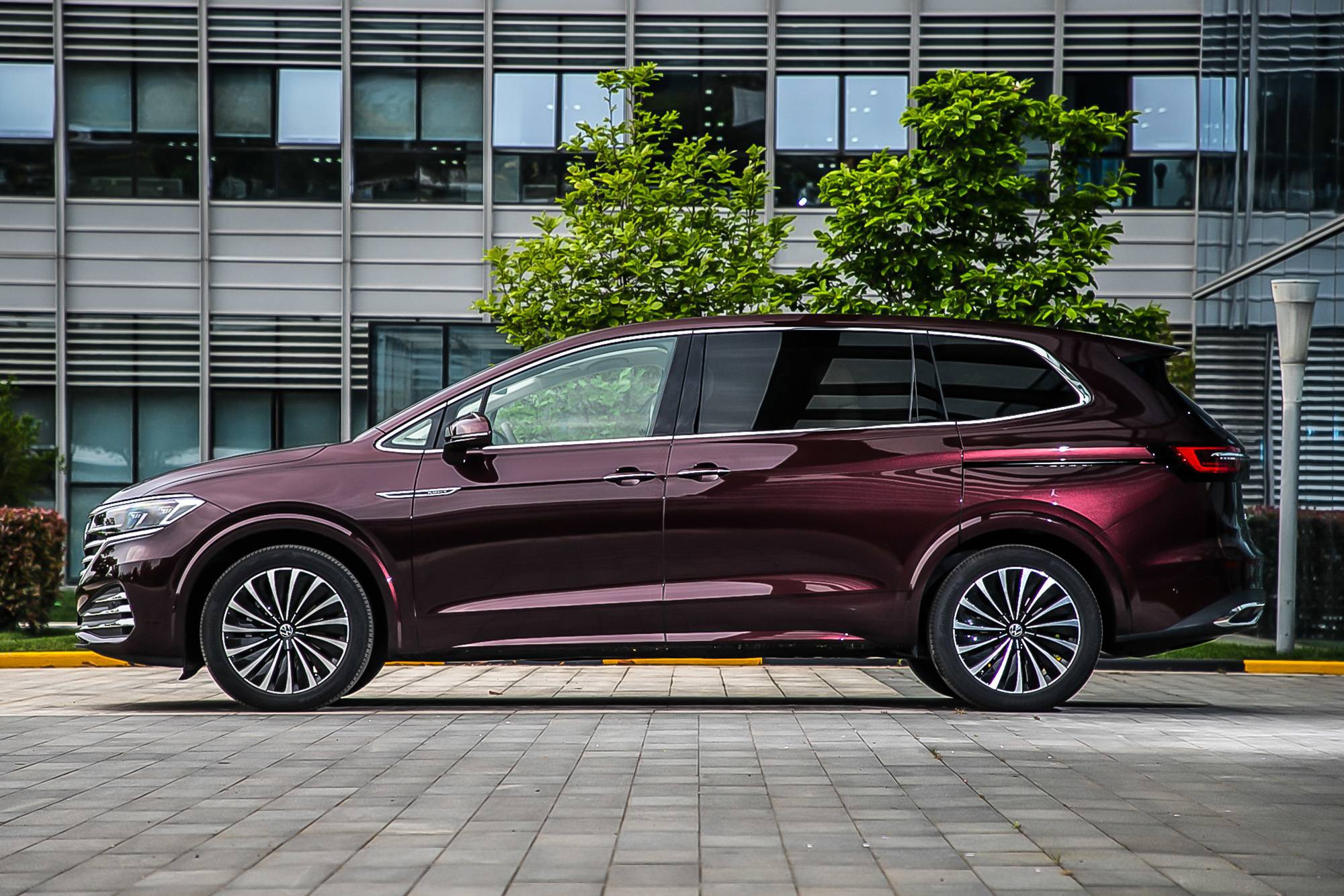 上汽大众viloran即将上市,gl8作为合资mpv销量王有些慌了!