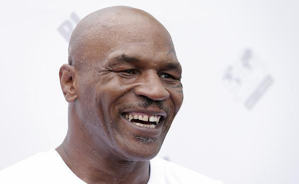 拳王泰森年轻时做的傻事,曾出1万美金要与大猩猩对决