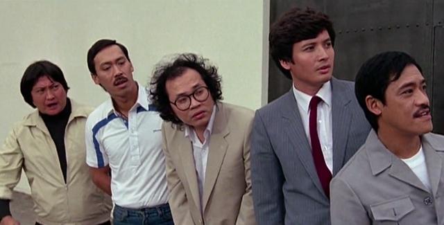 身影佝偻走路蹒跚,仍坚持做公益献爱心|奇谋妙计五福星|吴耀汉|佝偻