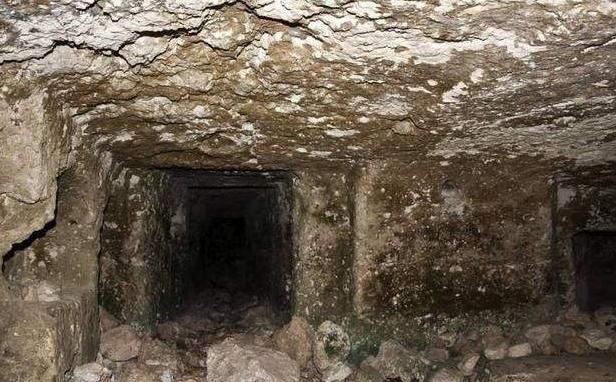 诸葛亮陵墓被挖出,墓内景象很有诸葛风范,他果然没有骗我们!