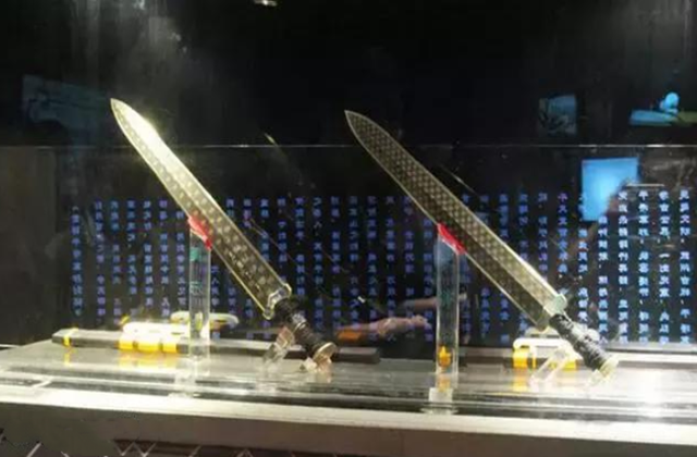 中国4大名剑干将莫邪只能排第二第1尘封千年出土还能伤人