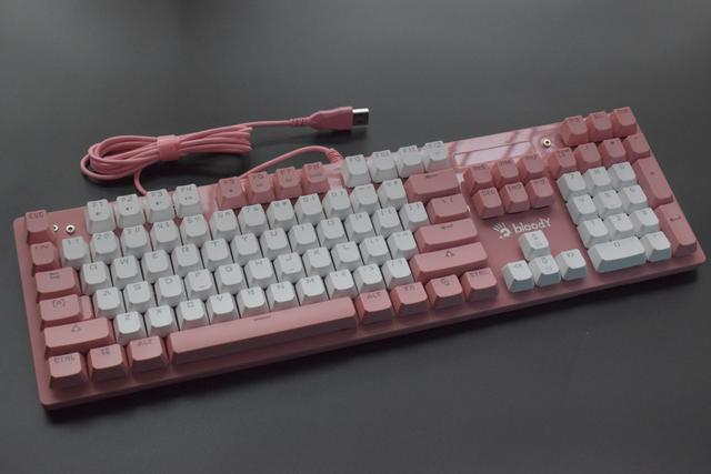 台式电脑diy必备双飞燕血手幽灵bloodyb770粉军键盘上手