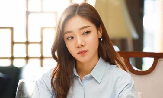 猎狐撕掉小姨妈标签邓家佳演技被认可