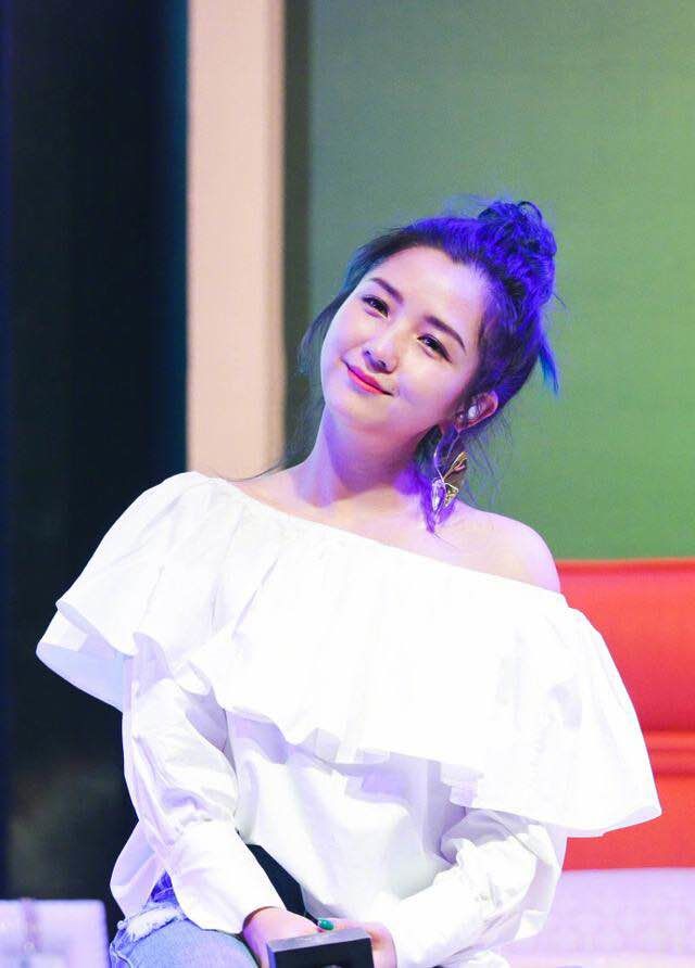 被传有"狐臭"的四位明星,迪丽热巴上榜,她却被前夫爆料!