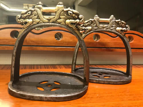 军事史上伟大的发明马镫,揭秘:马镫是哪个国家发明的