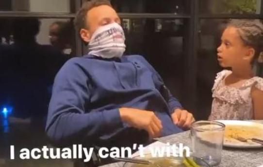 二年级的作业难倒库里,妻子当场笑翻,球迷:比投三分球还要难休闲区蓝鸢梦想 - Www.slyday.coM 二年级的作业难倒库里,妻子当场笑翻,球迷:比投三分球还要难休闲区蓝鸢梦想 - Www.slyday.coM