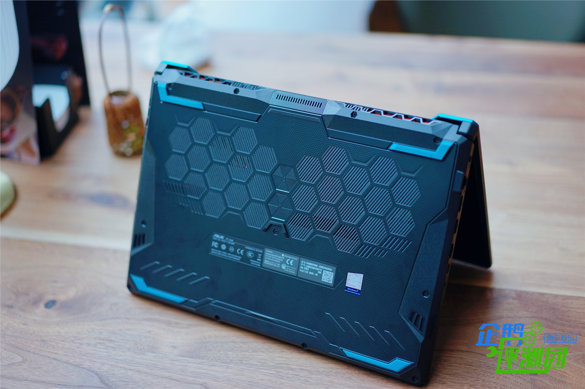 全新锐龙r7 4800h rtx2060华硕天选游戏本评测