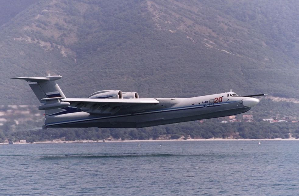 曾经世界之最,苏联a-40信天翁水陆两用飞机为何最后没有服役?