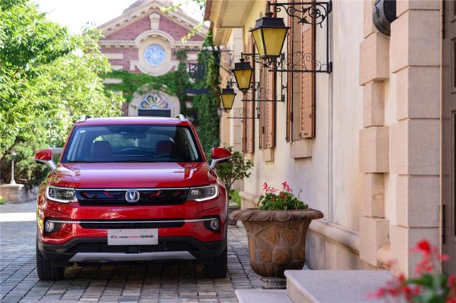 配置高、价格低，这几款国产小型SUV很适合年轻人