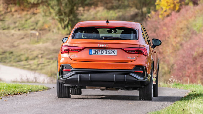 奥迪Q3轿跑版确认5月18日上市，外观更运动，对标宝马X2