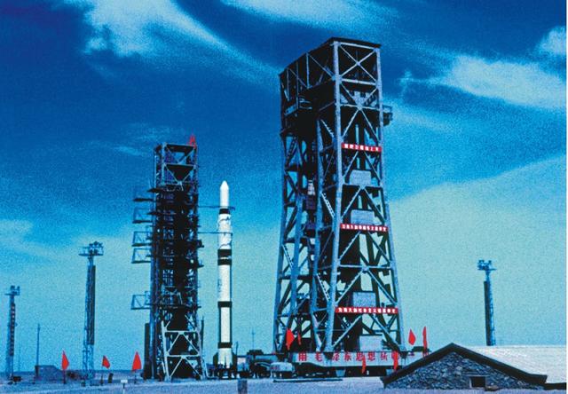 画出传奇:我国第一颗人造卫星东方红1号|东方红1号|人造卫星|探空火箭