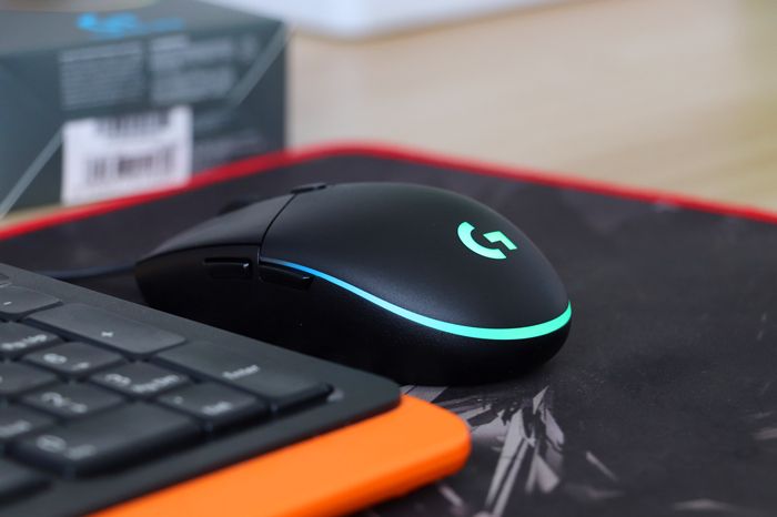 为玩家全新整装升级,罗技g102二代游戏鼠标体验