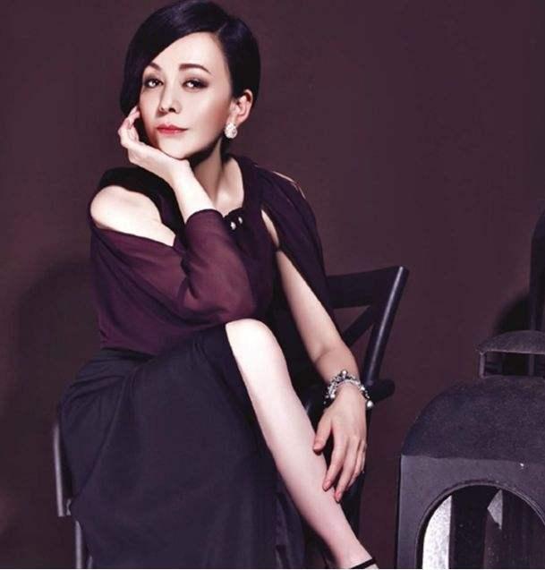 她凭借琼瑶剧一夜成名,却二段婚姻都以失败告终,如今50岁仍单身