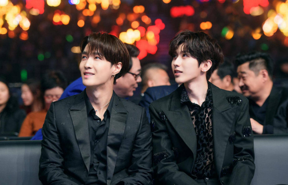 三大选秀综艺,李秀满就输送了四个导师,还有一个是张艺兴的徒弟