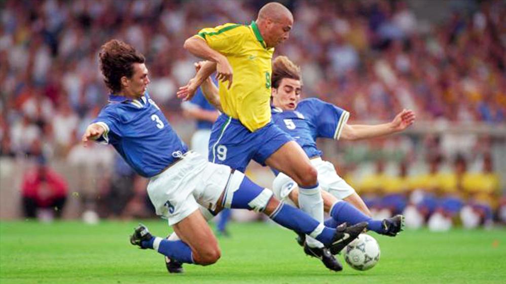 最强矛与盾!卡纳瓦罗罗纳尔多共忆双人飞铲神图,@马尔蒂尼