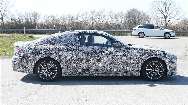 巨肾格栅设计！全新宝马4系车型谍照曝光预计6月正式发布