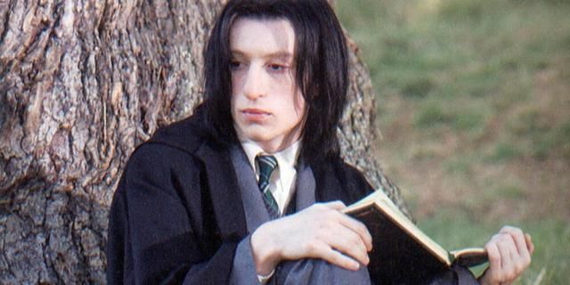 为什么伏地魔一直非常信任斯内普