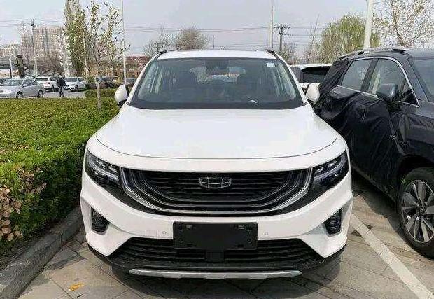 吉利首款大7座suv终于来了!实车真心霸气,车内2米2大床亮眼