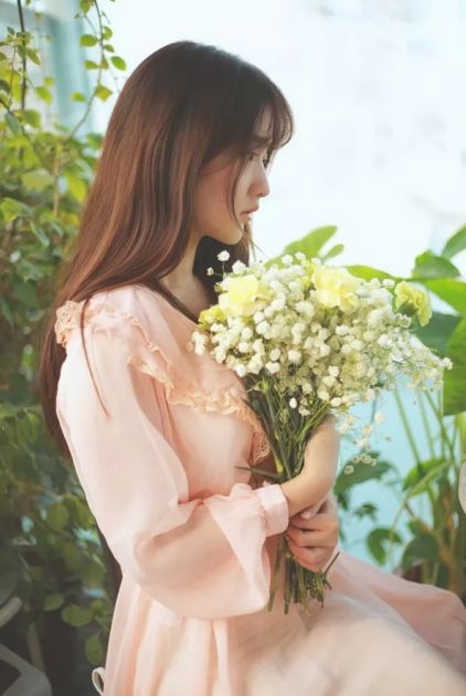 二十岁长得漂亮,三十岁活得潇洒,年过花甲依然风韵熟女的三生肖