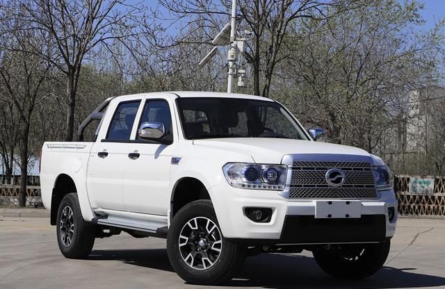 9万内很霸气国产皮卡!气场不输坦途,2.5t柴油国六动力