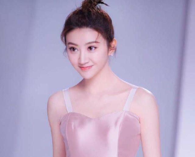 "神仙姐姐"刘亦菲"可爱百变"的景甜,在观众心里简直美翻
