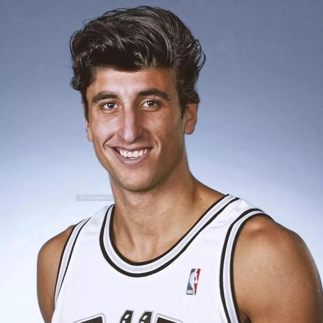 nba球星"洗剪吹":乔丹忍了,艾弗森也忍了,看到杜兰特忍不了|发型