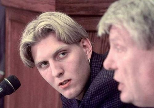 诺维斯基年轻时候多帅堪比演员级别五官端庄金色头发迷倒少女