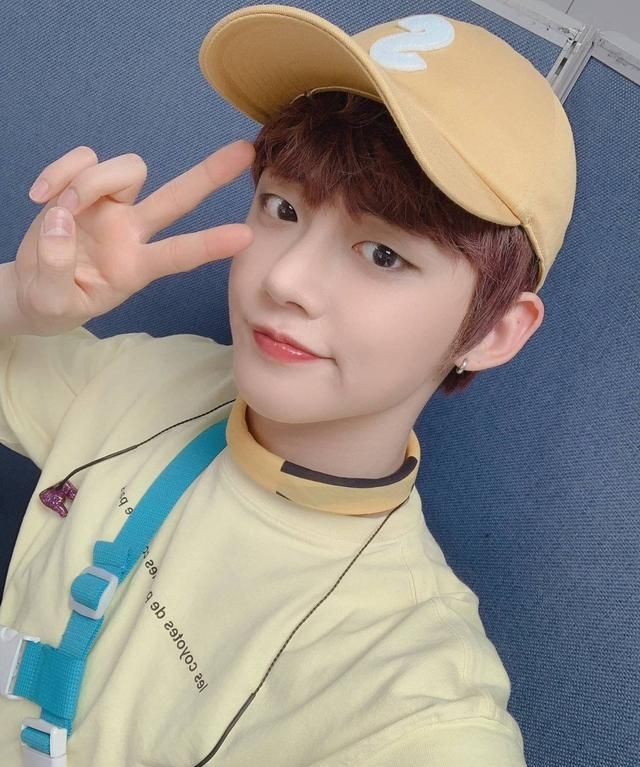 bts师弟团txt成员崔连准,单眼皮少年太有魅力,颜值衣品都在线